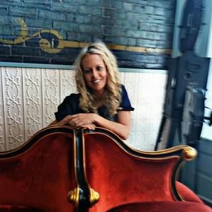 Meet your Posher, Leah